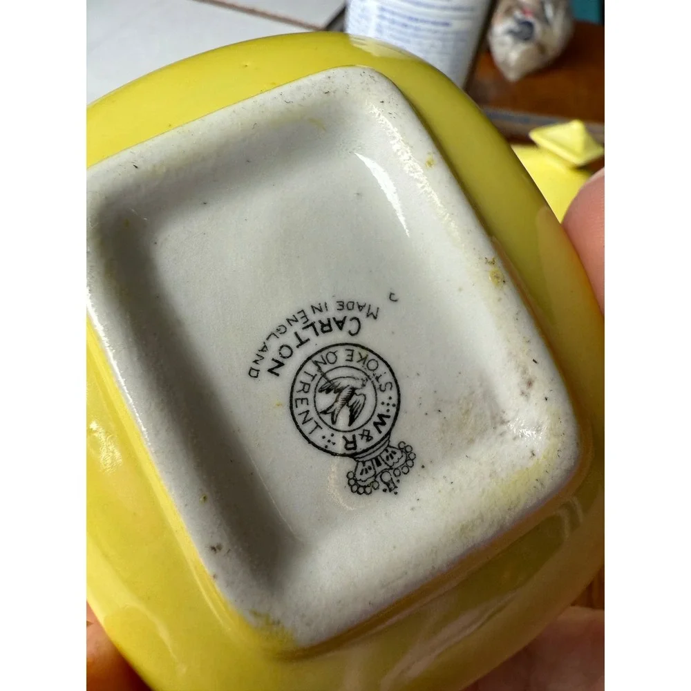 Carlton Ware Stoke On Trent‎ Tea Set Yellow and Black Pottery Made in England